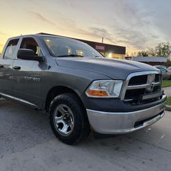 11 Dodge Ram V8 4 X 4