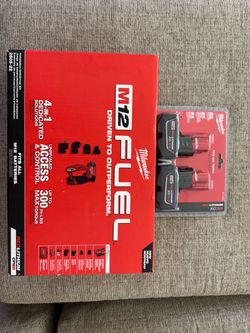 Milwaukee m12 installation/driver kit