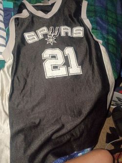 Men's medium spurs jersey #21 duncan