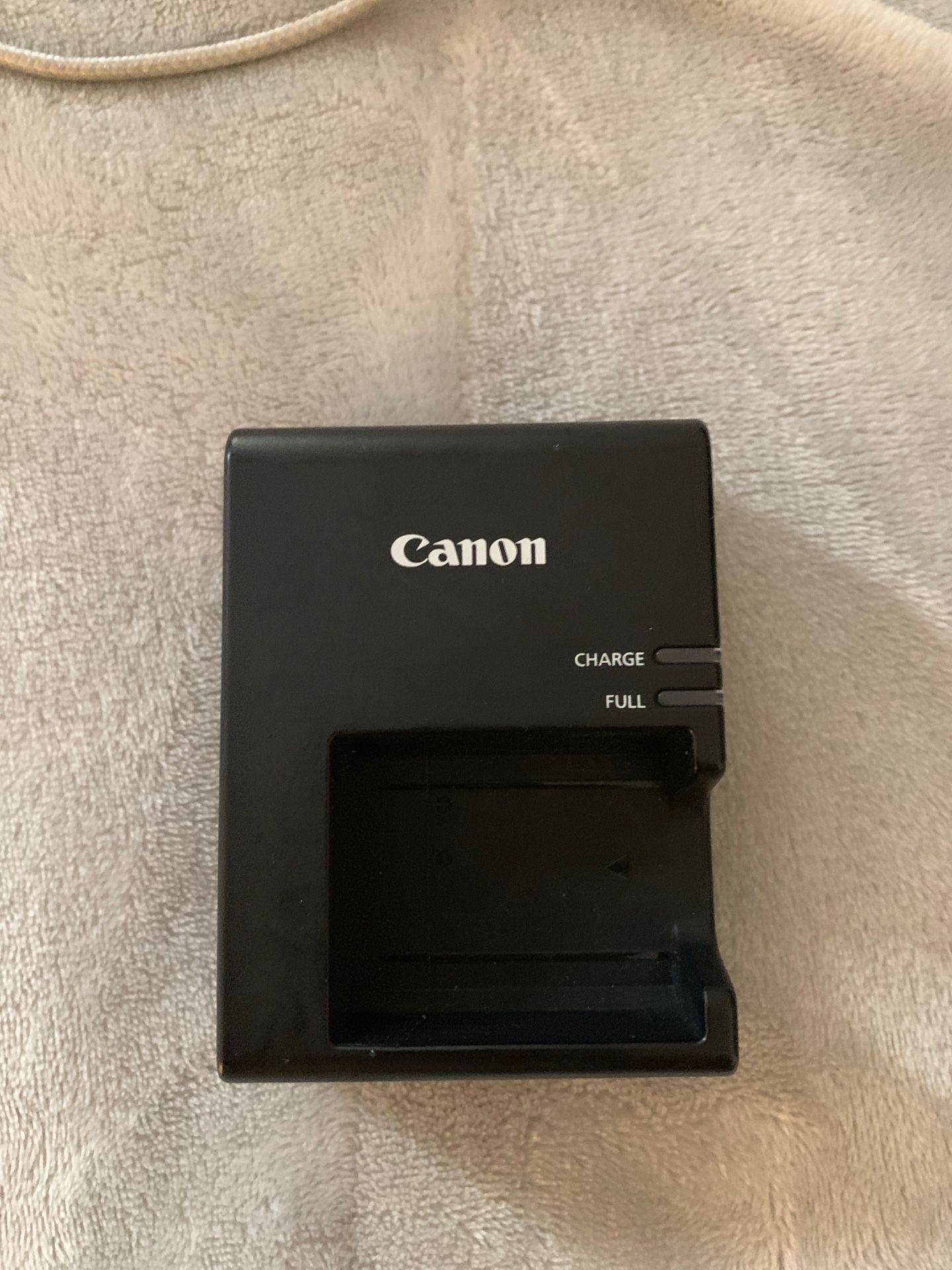 CANON Battery charger and Battery