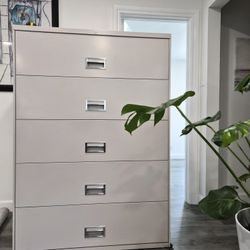 Large Filing Cabinet With Lock And Key