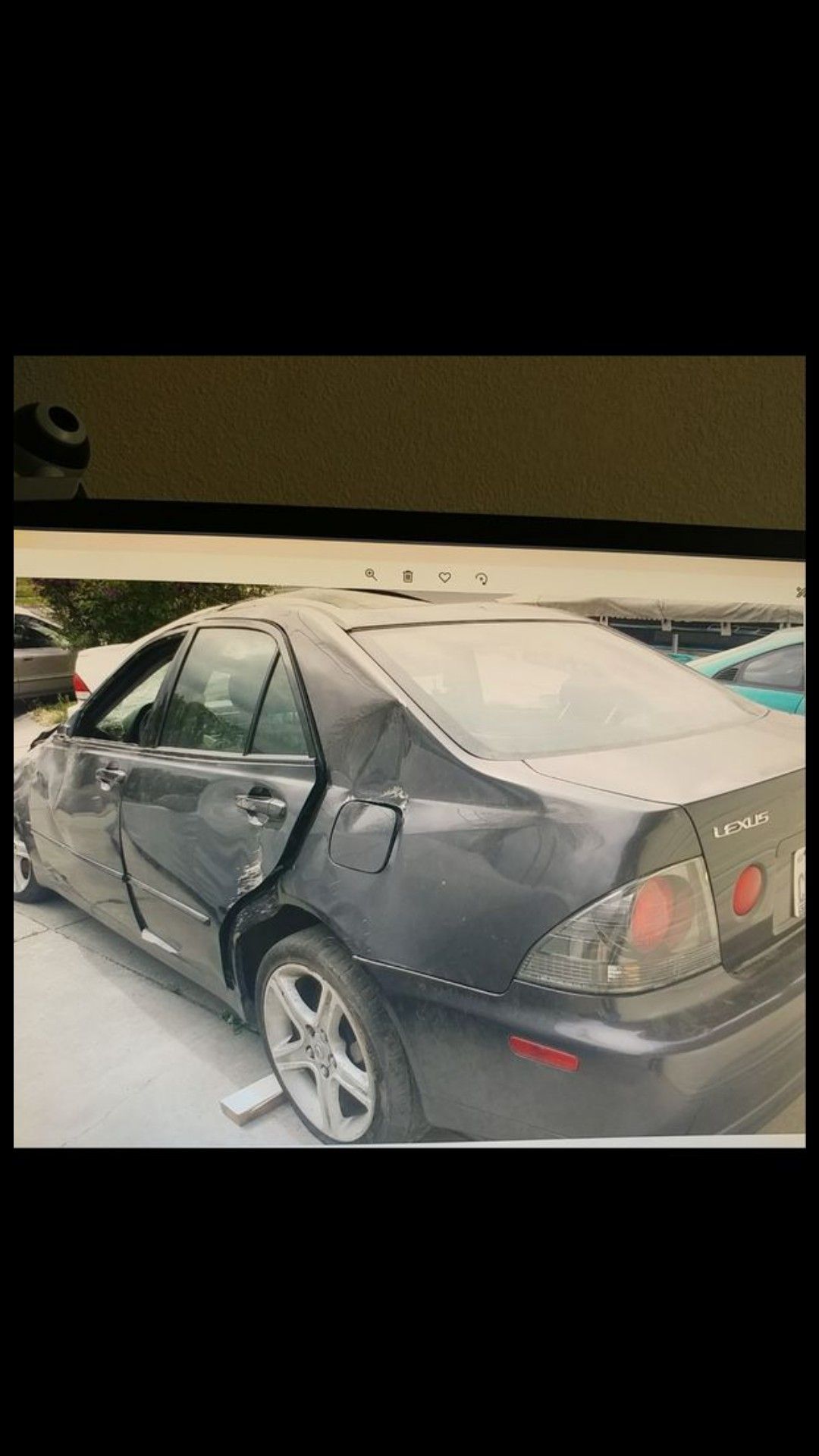 02 Lexus IS300 wrecked parting out