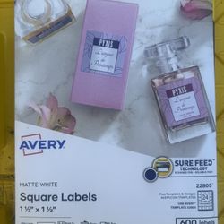 Avery Square Labels – 600 count (22805)