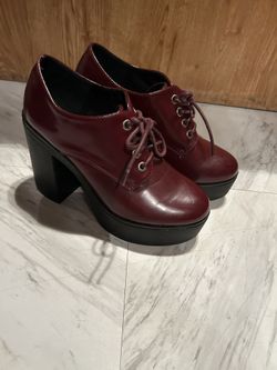 Women’s Size 8 1/2 Allegra X Burgundy Platforms