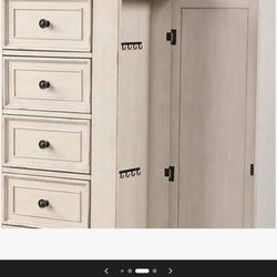 Swivel Chest With Mirror