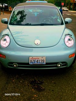 Volkswagen New Beetle – Light Blue