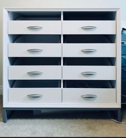 2 Cabinets 8 Drawers Some Has Acrylic Drawers