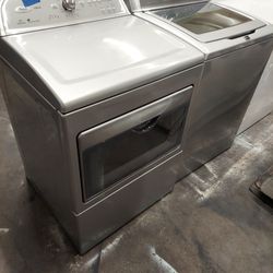 Maytag Wacher Machine And Whirlpool Dryer Machine 