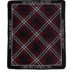 Victorias Secret Fleece Blanket Black White Red 
