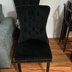 Accent Chairs