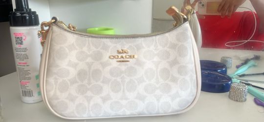 Coach teri shoulder bag