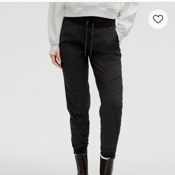 lululemon dance studio jogger (size 4)
