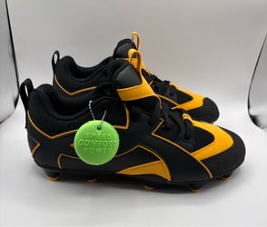 New Under Armour Yard Icon TPU Black Gold Baseball Cleats Mens Size 10, 10.5 and 11