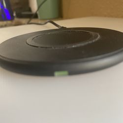 Wireless Phone Charger Like New