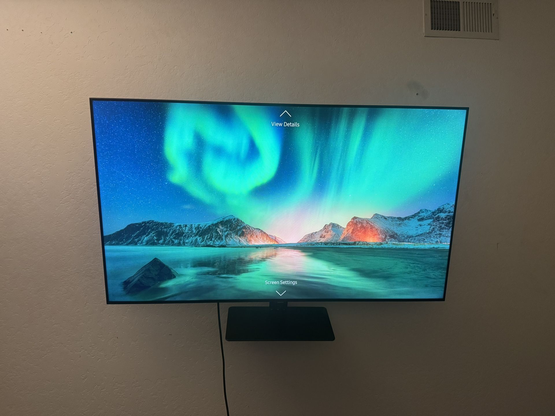 Samsung 55” QLED Q80T - 4K UHD - 120Hz Capable