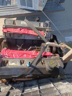 Used V8 Engine Block  $150 takes– SAE 5W-20
