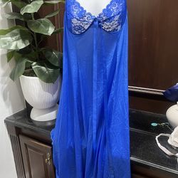 Vintage Intimate Attitudes Royal Blue nightgown 