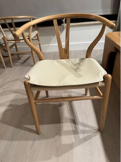 Wishbone Dining Chairs