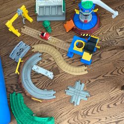 Fischer Price Train Tracks & Accessories 