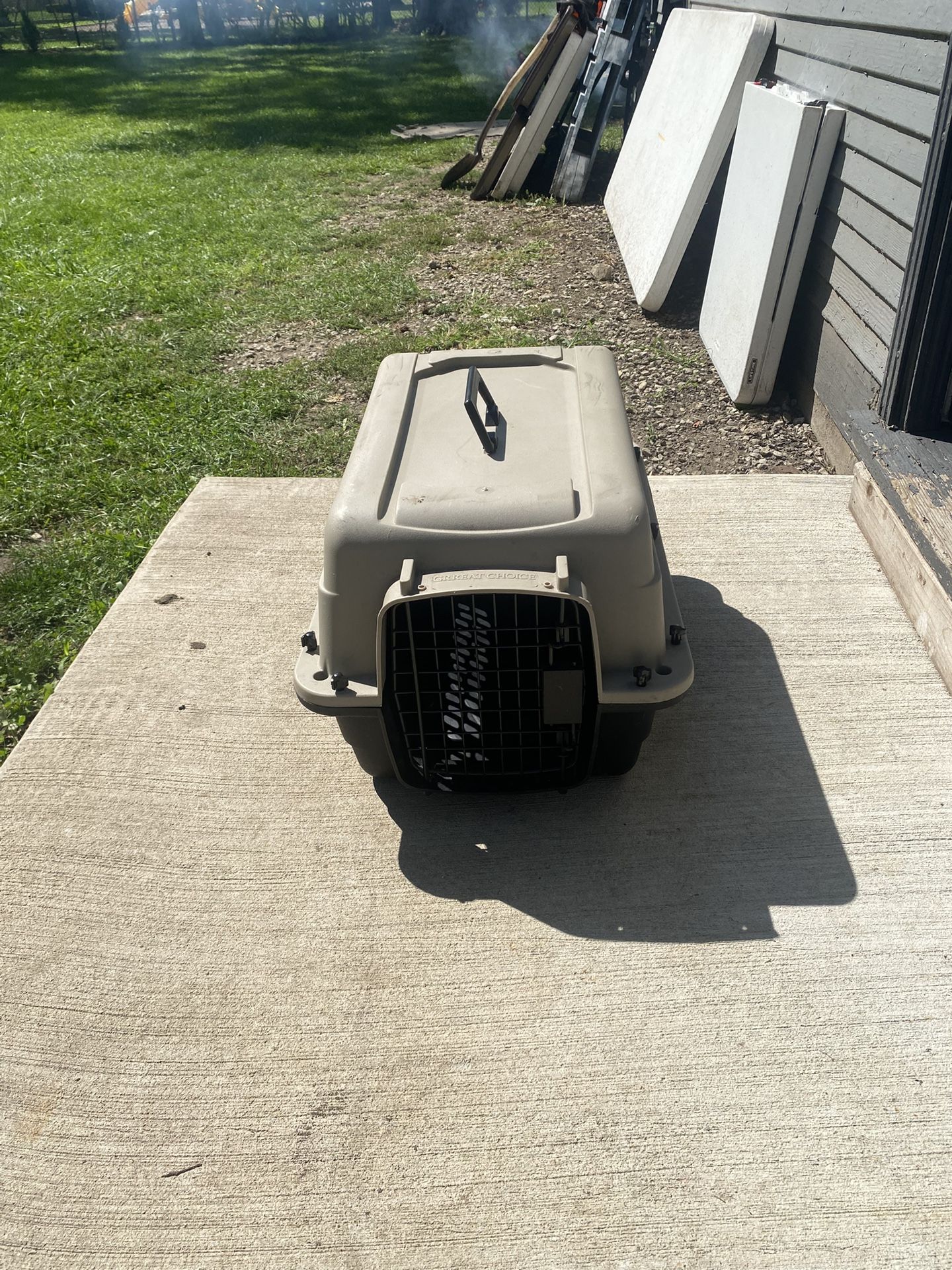Dog Cage 1 Feet Tall And 22 Inches Long 