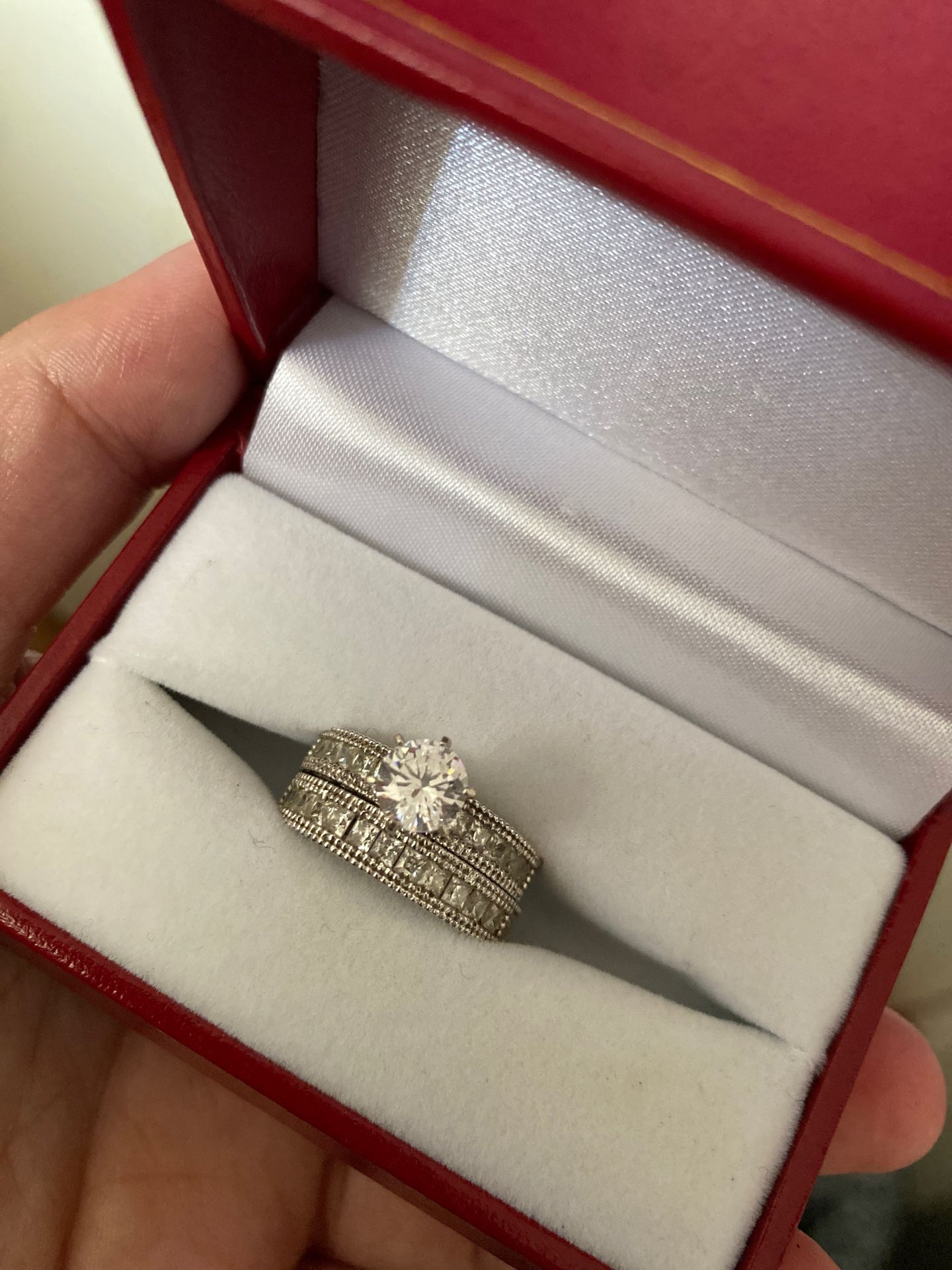 18k white gold engagement/wedding ring set