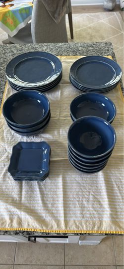 Pottery Barn Cambria  Handcrafted Stoneware