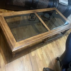 Living Room Table Set Up 