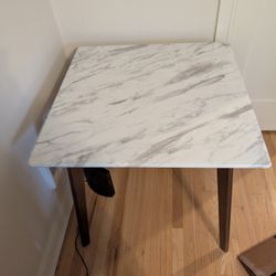 Small Dining Table (31.5")