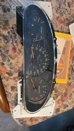 Instrument Cluster for 1997 T-Bird