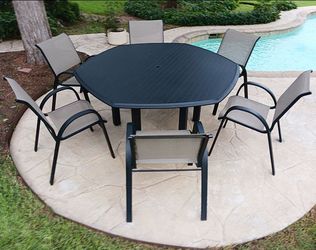 High-End Hexagonal Patio Dining Set with 6 Chairs