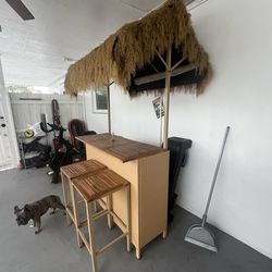 TIKI BAR SET – LIKE NEW – MUST GO