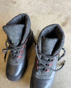 Rare Find Blondo Boots