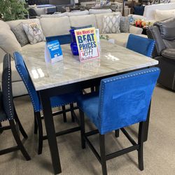 Perfect Dining Sets! $699. 🩷‼️📱