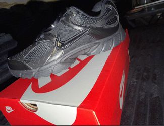 Nike V5 Grade School