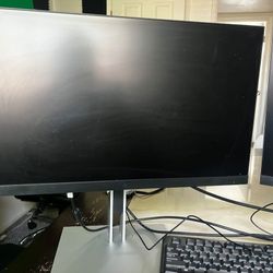 24 Inch Monitor 