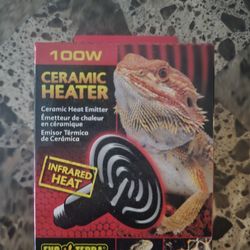 Exo Terra's Ceramic Heater - 100 W Lamp Pack for Reptile 