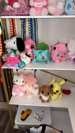 Snoopy,hello kitty, Pokemon,Sonny angels,Winnie the Pooh