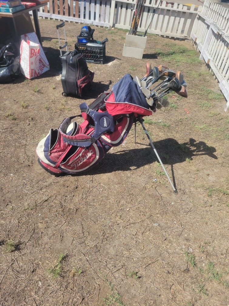 Golf Club Set And Bag