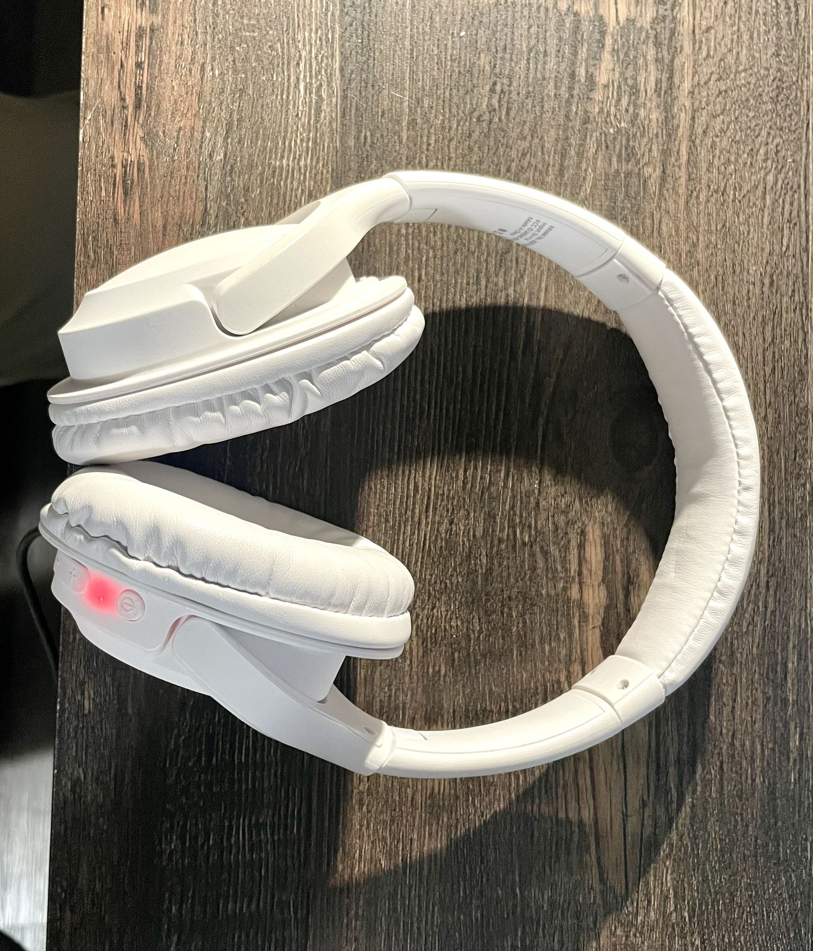 Brookstone Ultrabass Wireless Earphoned