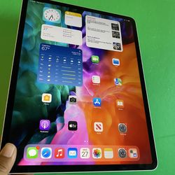 128GB Apple IPad Pro 12.9” 4th Generation (2020 Model/ Face ID/Liquid Retina ) with Bluetooth keyboard case & Accessories (Apple Pencil supported)
