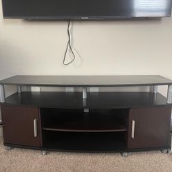 TV stand (50”) 