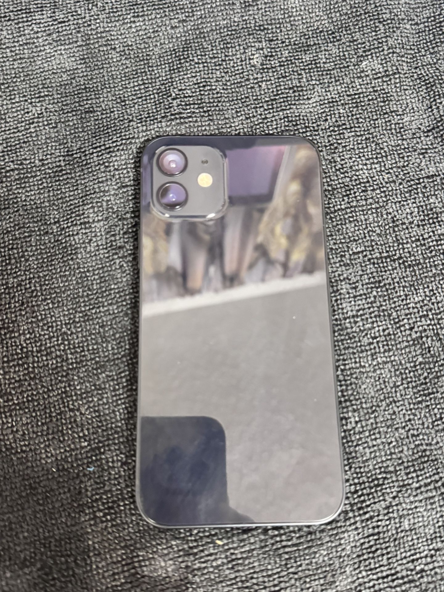 iPhone 12 Unlocked