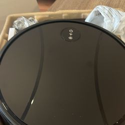 Vacuuming and mopping cleaner