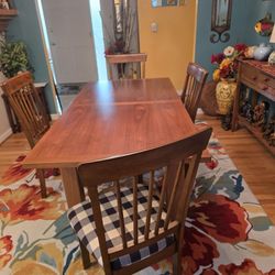 Dania Dining Table 