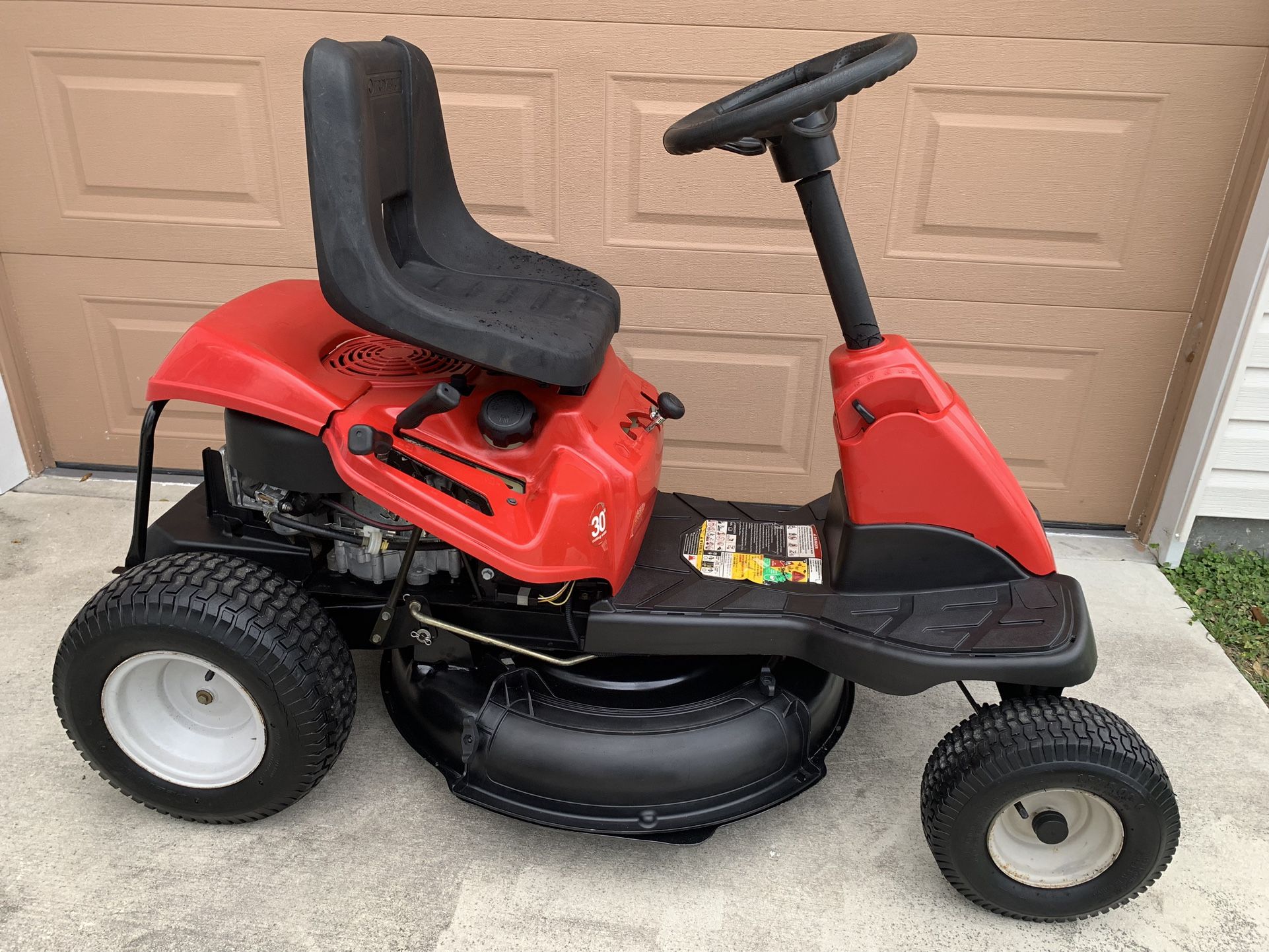 TB30 R TroyBilt Riding Lawn Mower for Sale in Ocala, FL OfferUp