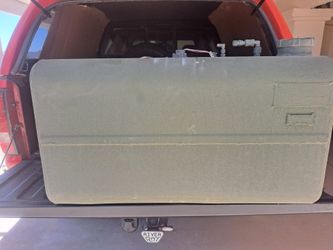 New aluminum 80 gallon fuel tank.