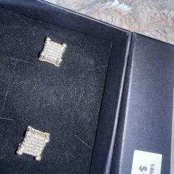 14k Diamond Earrings 