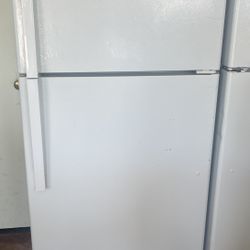 Ge Apartment Sizes Refrigerador (used) 
