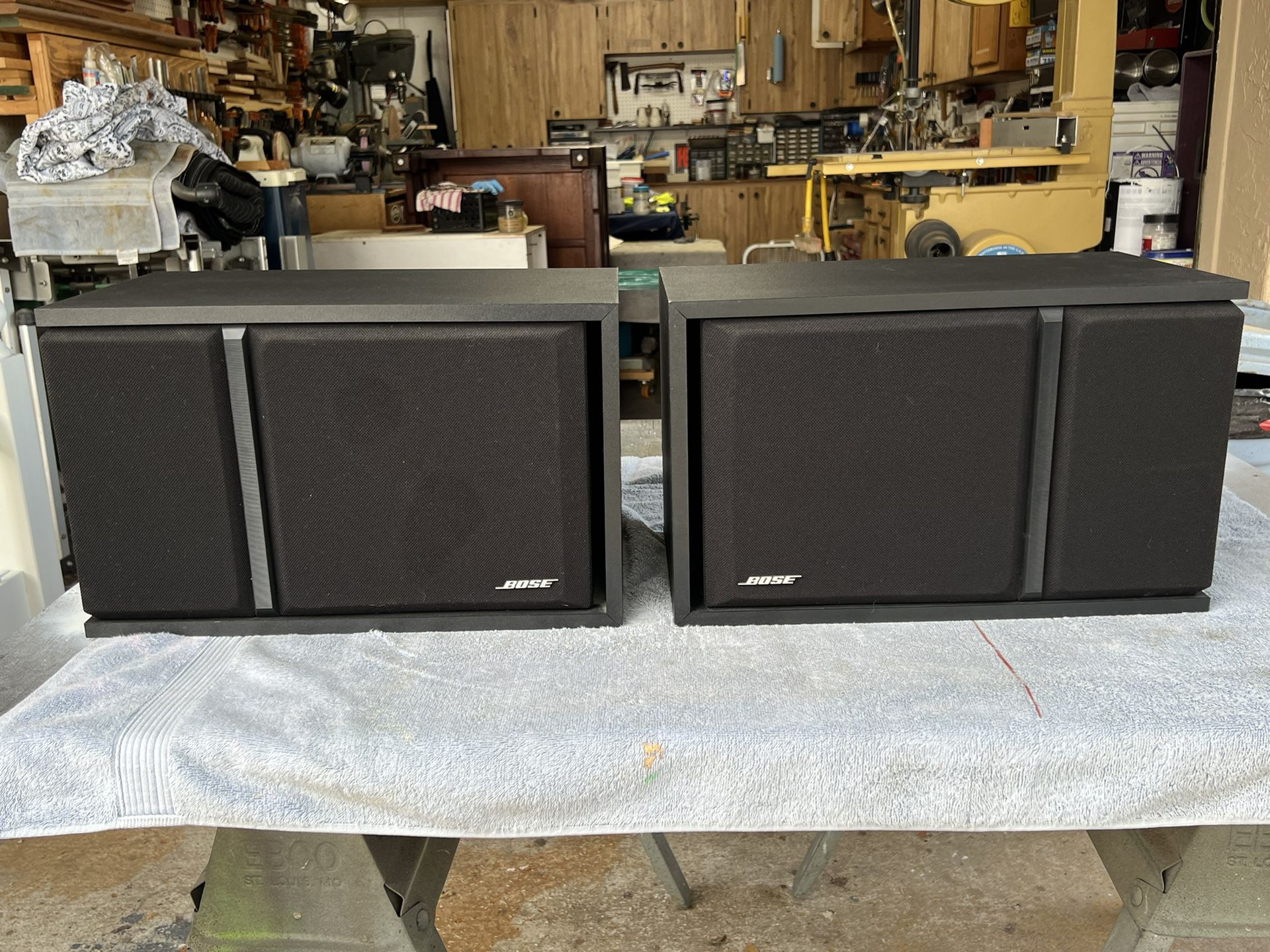 Bose 301 Series lll Speakers- Mint 