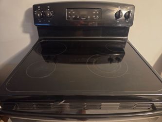 Free Delivery - 30" Black Oven